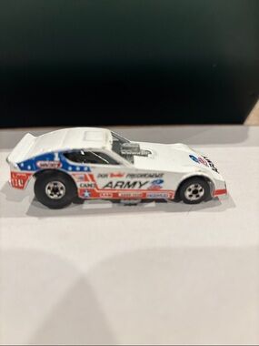 Vintage 1977 Hot Wheels Don Snake Prudhomme White Army Funny Car